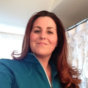 Meet your Posher, Adrienne