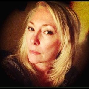 Meet your Posher, Suzanne