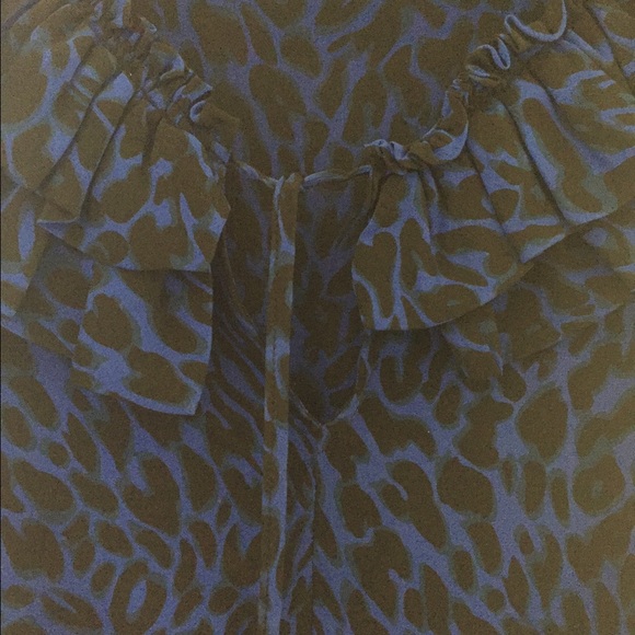 Robbi & Nikki Silk Animal Print Blouse size S - Picture 2 of 4