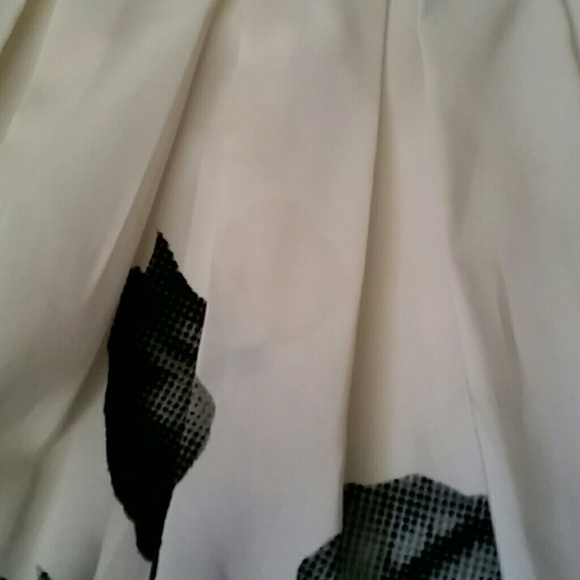 Adorable Circle Skirt! - Picture 2 of 3