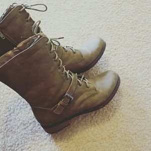 Bamboo Croft Boots Taupe/Olive