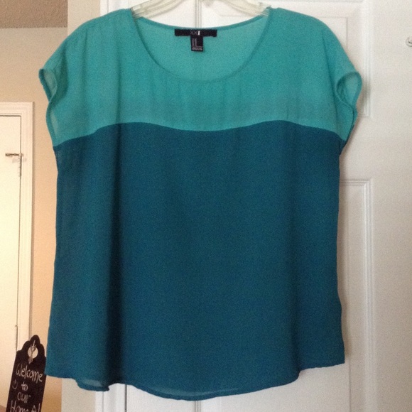 Adorable green color block top