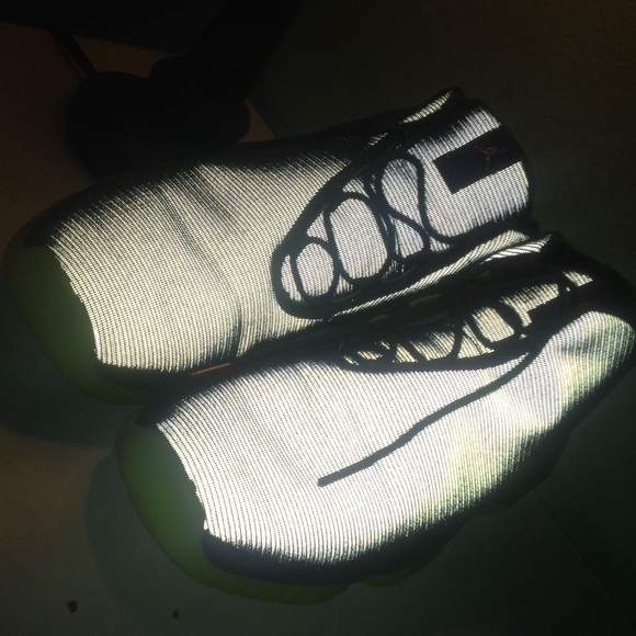 Future jordans size 7y - Picture 4 of 4