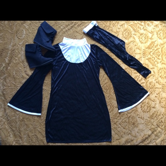 Adult blessed nun costume( on hold! )