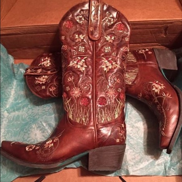 NWOT Lane Boots. Beautiful never worn size 7.5 - Picture 3 of 4