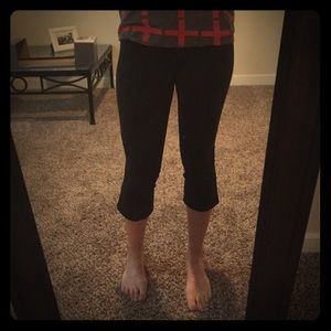 Lululemon capris
