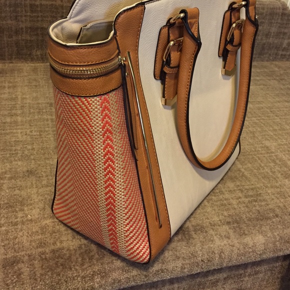 Handbag - Picture 3 of 3