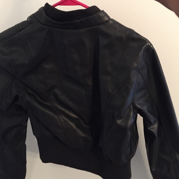 Leather jacket - Picture 4 of 4