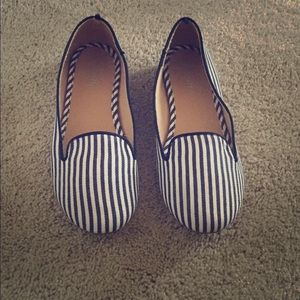 Old Navy Flats - Size 8