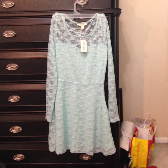 NWT Forever 21 lace dress