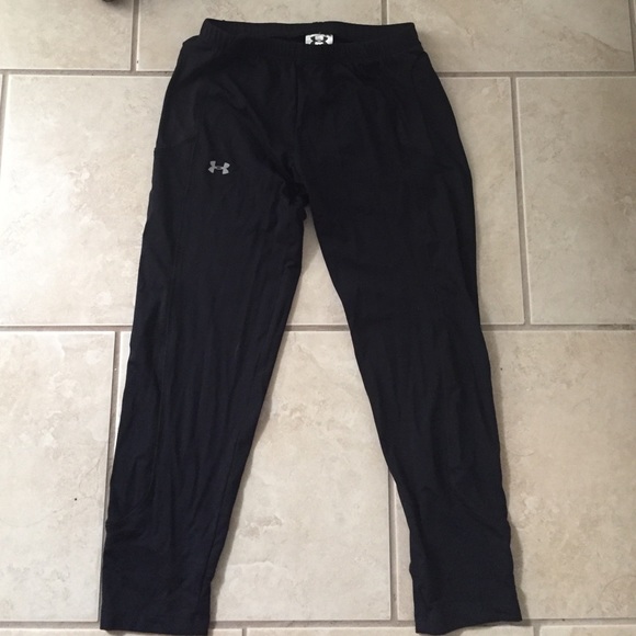 Under armour running capris size small