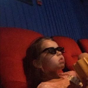 Meet your Posher, Kara