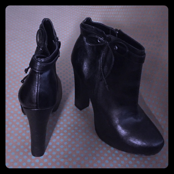 Cute Justfab black booties sz. 7.5