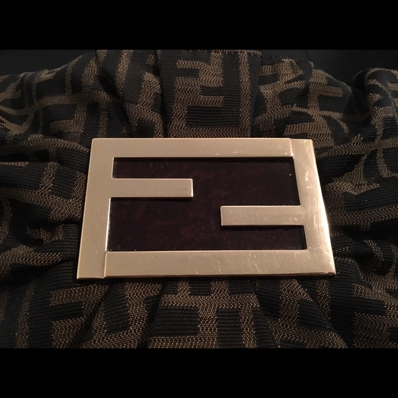EC Fendi tote - Picture 2 of 4