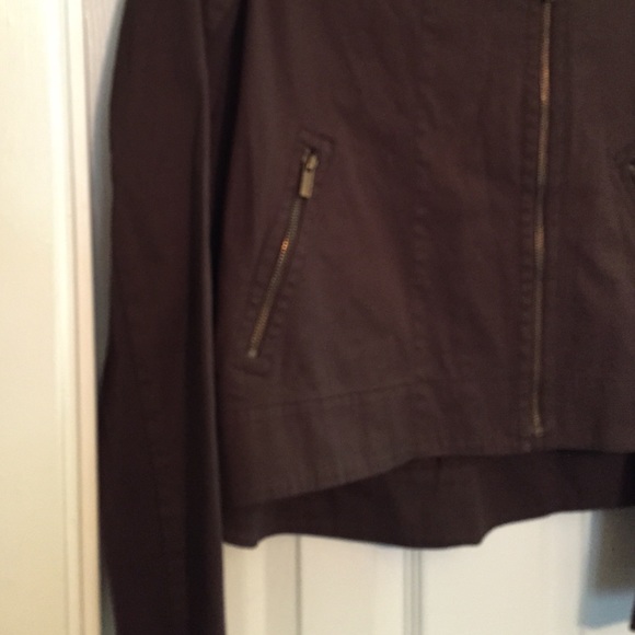 Jacket - Picture 2 of 4