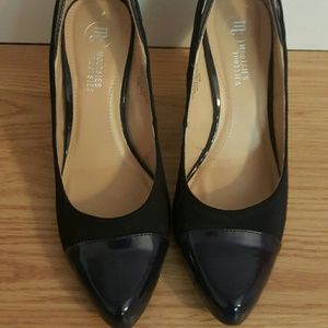 Mootsies Tootsies Navy Pumps