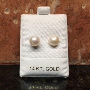 Real pearl earrings