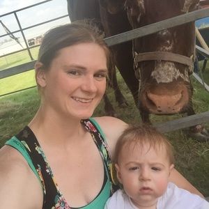 Meet your Posher, Leah