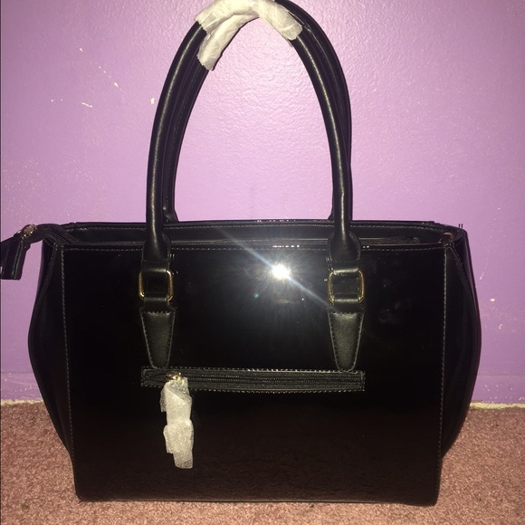 Classy Bag - Picture 2 of 3