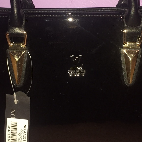 Classy Bag - Picture 3 of 3