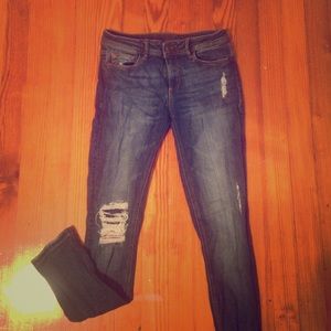 Skinny stretchy torn jeans