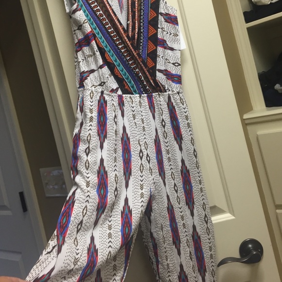 Super cute romper - Picture 3 of 3