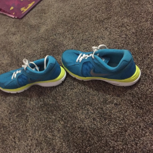 Nike Dual Fusion - Picture 2 of 4