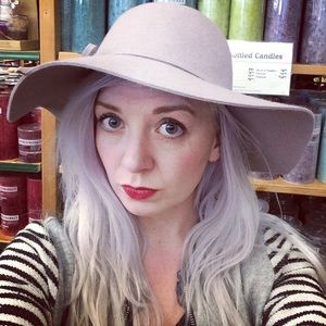 Meet your Posher, Amber