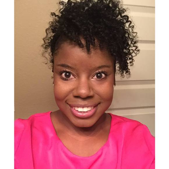 Meet your Posher, Mirissa