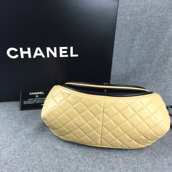 🎉🎉SOLD Chanel two tone flap bag - Picture 3 of 3