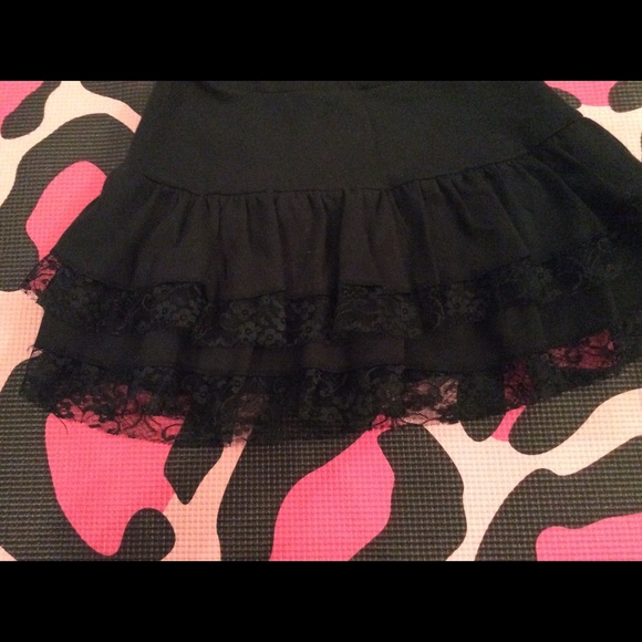 🎉Cute mini skirt!! - Picture 2 of 4