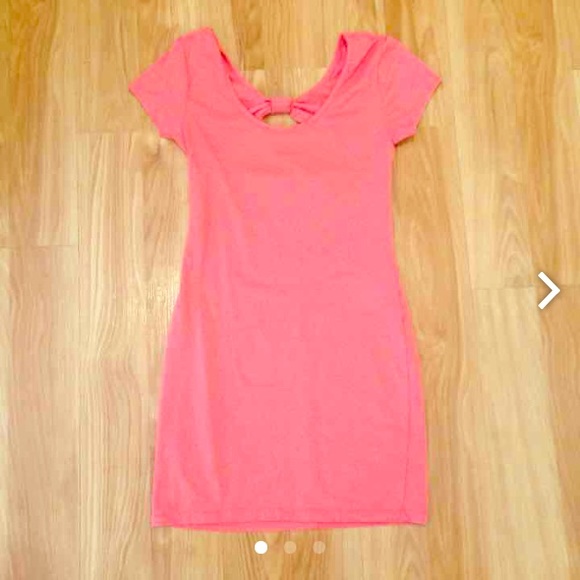 Open Back Bow Bodycon Dress