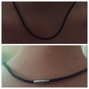 Black leather necklace, men's or women's 19"