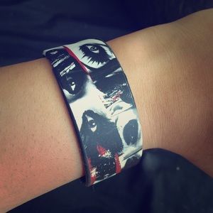 BVB broken glass bracelet