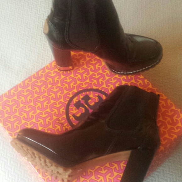 SALE Tory Burch heeled boot