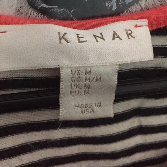 Black & White Tee with Coral Details - Picture 4 of 4