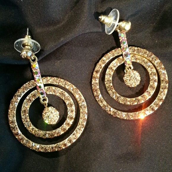 Rhinestone earring