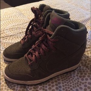 Nike olive green wedges