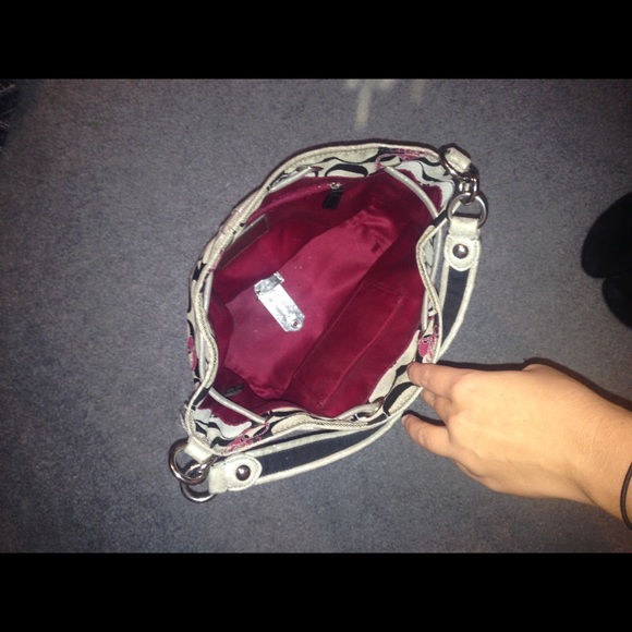 Coach purse - Picture 3 of 3