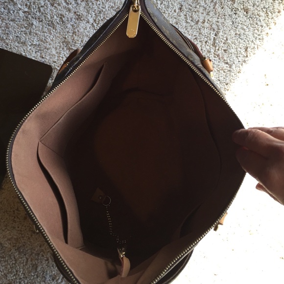 Louis Vuitton Monogram Totally MM - Picture 3 of 4