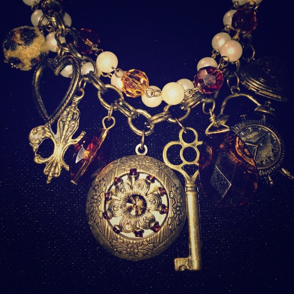 Vintage Statement Necklace w Charms & Imit Pearls