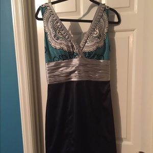 ✨SALE✨Phoebe Couture 100% Silk Shift Dress Sz 6