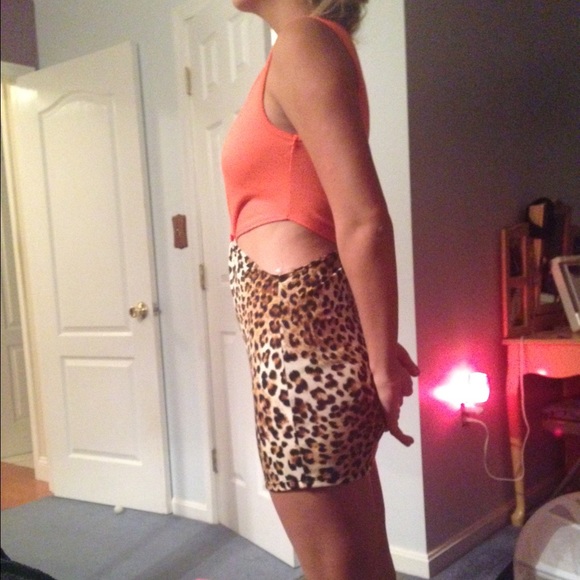 Pink and cheetah dress with cut outs - Picture 3 of 3