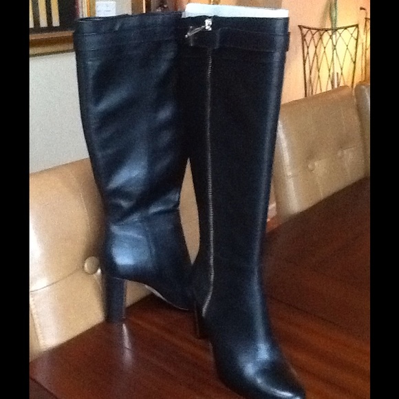 ANN TAYLOR GORGEOUS TALL BLACK LEATHER ZIP UP BOOT - Picture 2 of 4