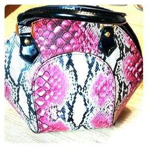 Python print handbag