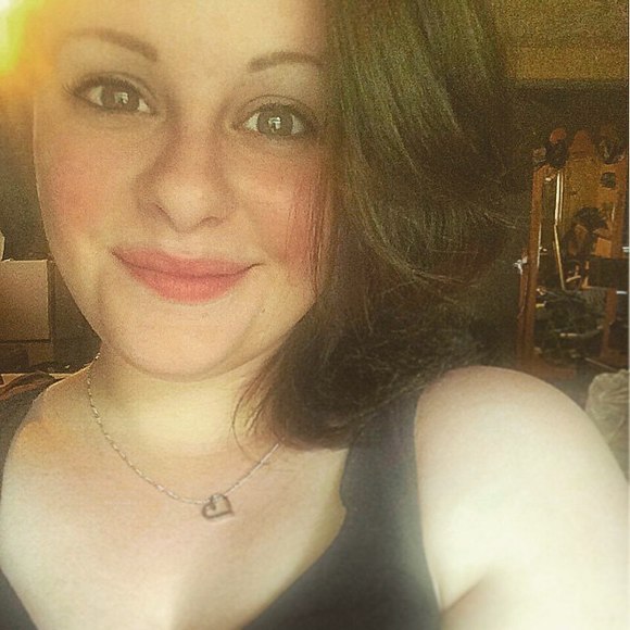 Meet your Posher, Adria - Picture 1 of 1