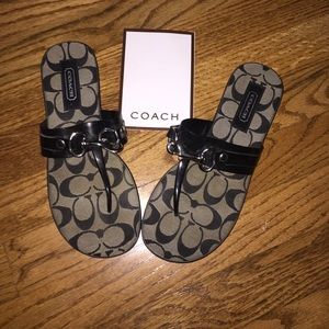 💯 Authentic Coach Sandals