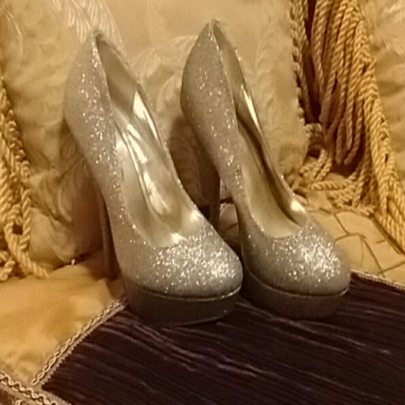 Shoe