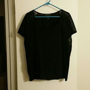 Lace shoulder tshirt