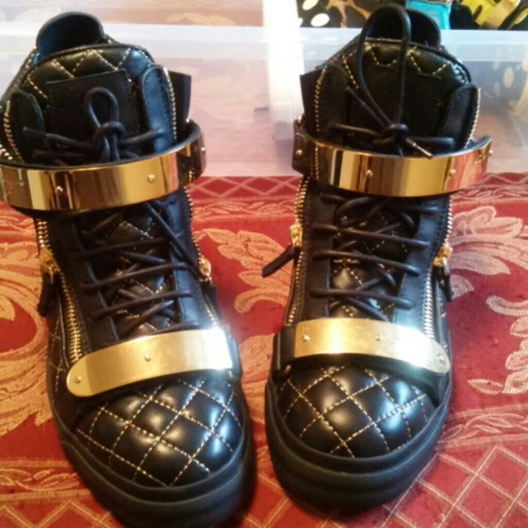 100% Authentic Giuseppe Zanotti Quilted Leather - Picture 1 of 4